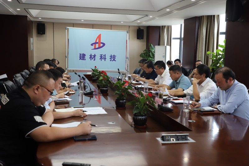 党委中心组学习扩大聚会_副本.jpg