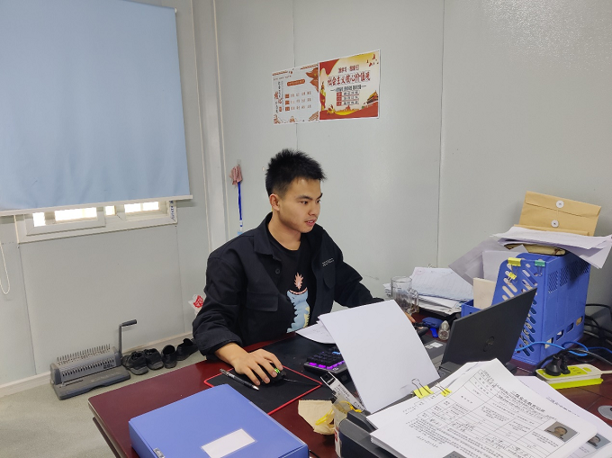 365英国上市(集团)有限公司-Official website