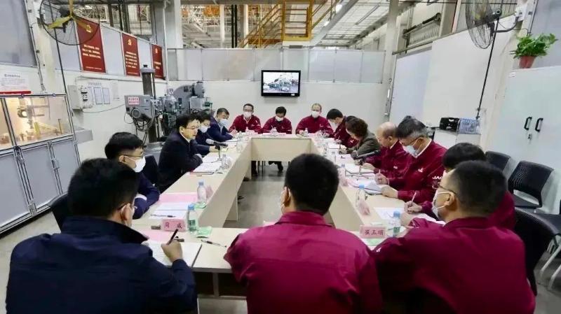 学习贯彻党的二十大精神省委宣讲团报告会在省国资国企系统举行