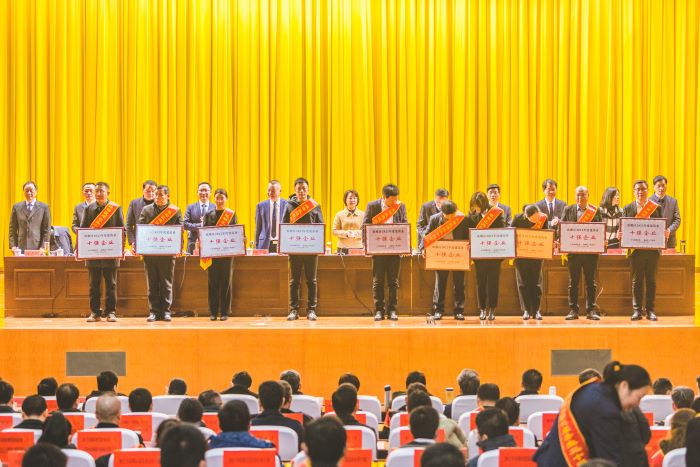 365英国上市(集团)有限公司-Official website
