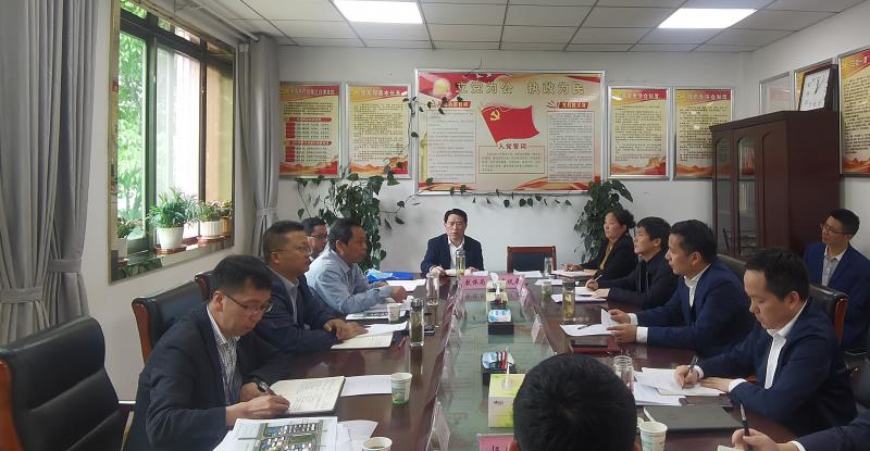 安徽365英国上市技师学院党委书记、院长余志刚一行赴长丰县人民政府开展事情交流