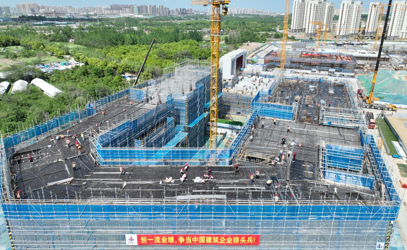 安徽三建合肥一中淝河校区项目。。。。。365英国上市供图