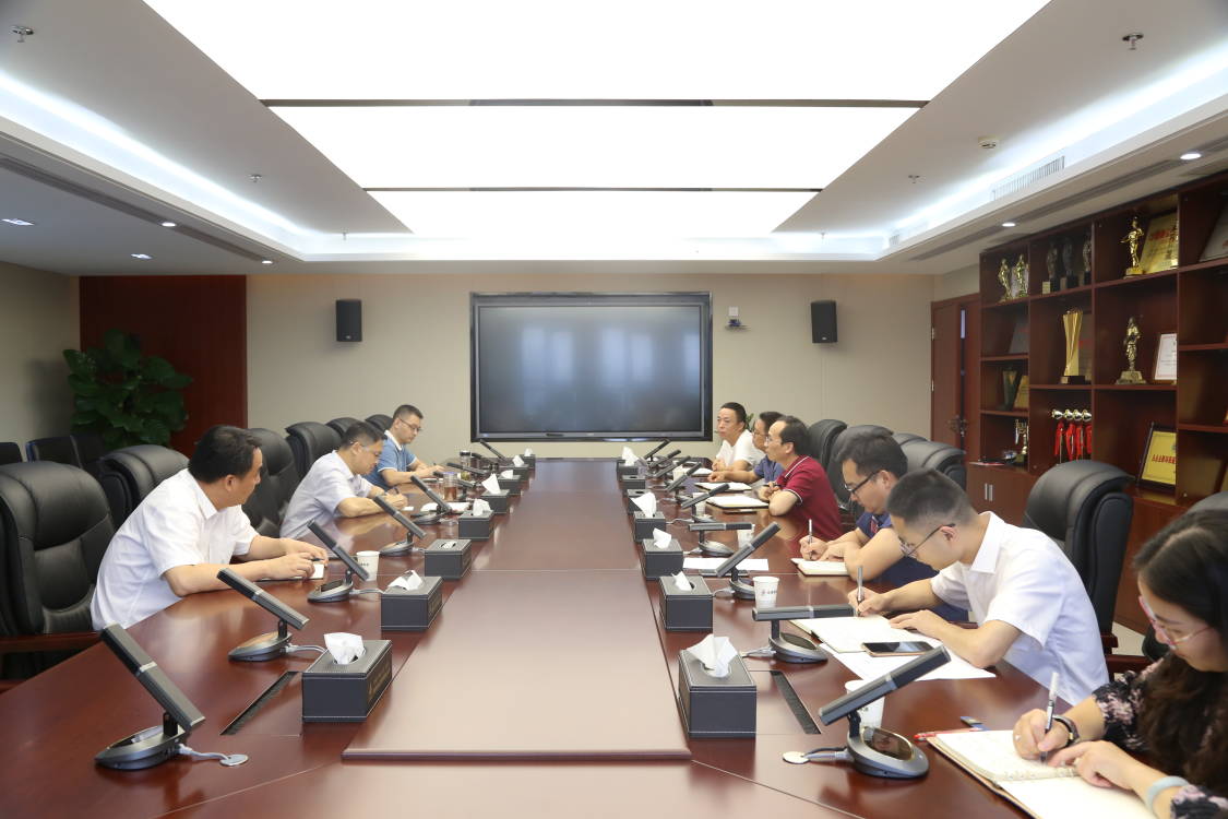 365英国上市路港召开人才作育事情专题钻研会