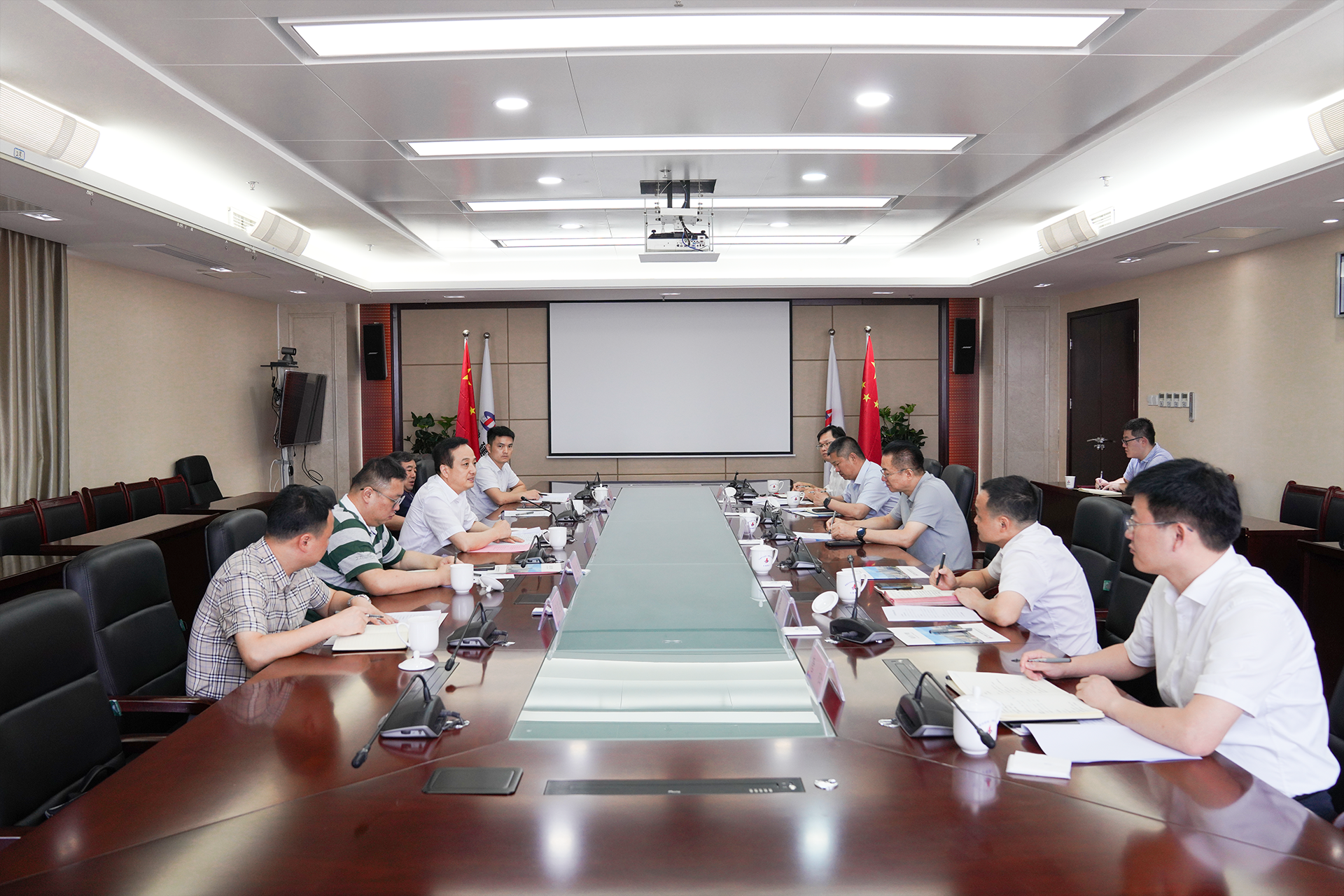 365英国上市(集团)有限公司-Official website