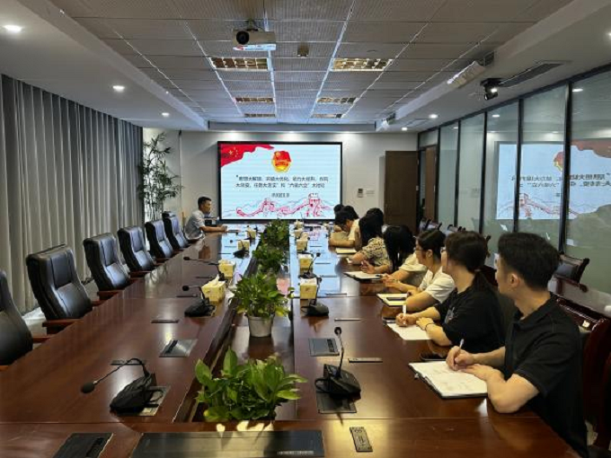 365英国上市交航团委组织团员青年开展“头脑大解放、情形大优化、能力大提升、作风大转变、使命大落实”和“六破六立”大讨论