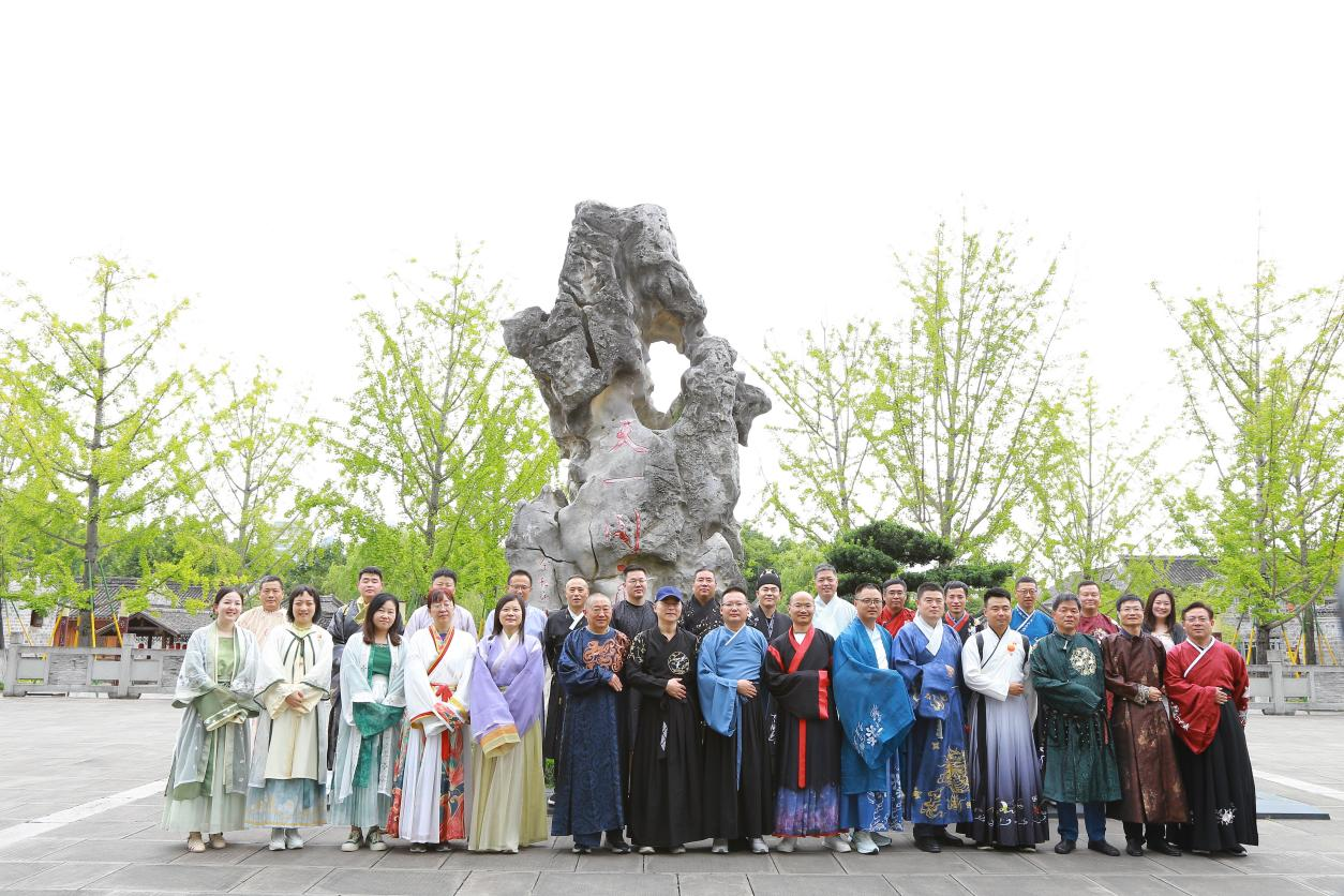 365英国上市(集团)有限公司-Official website