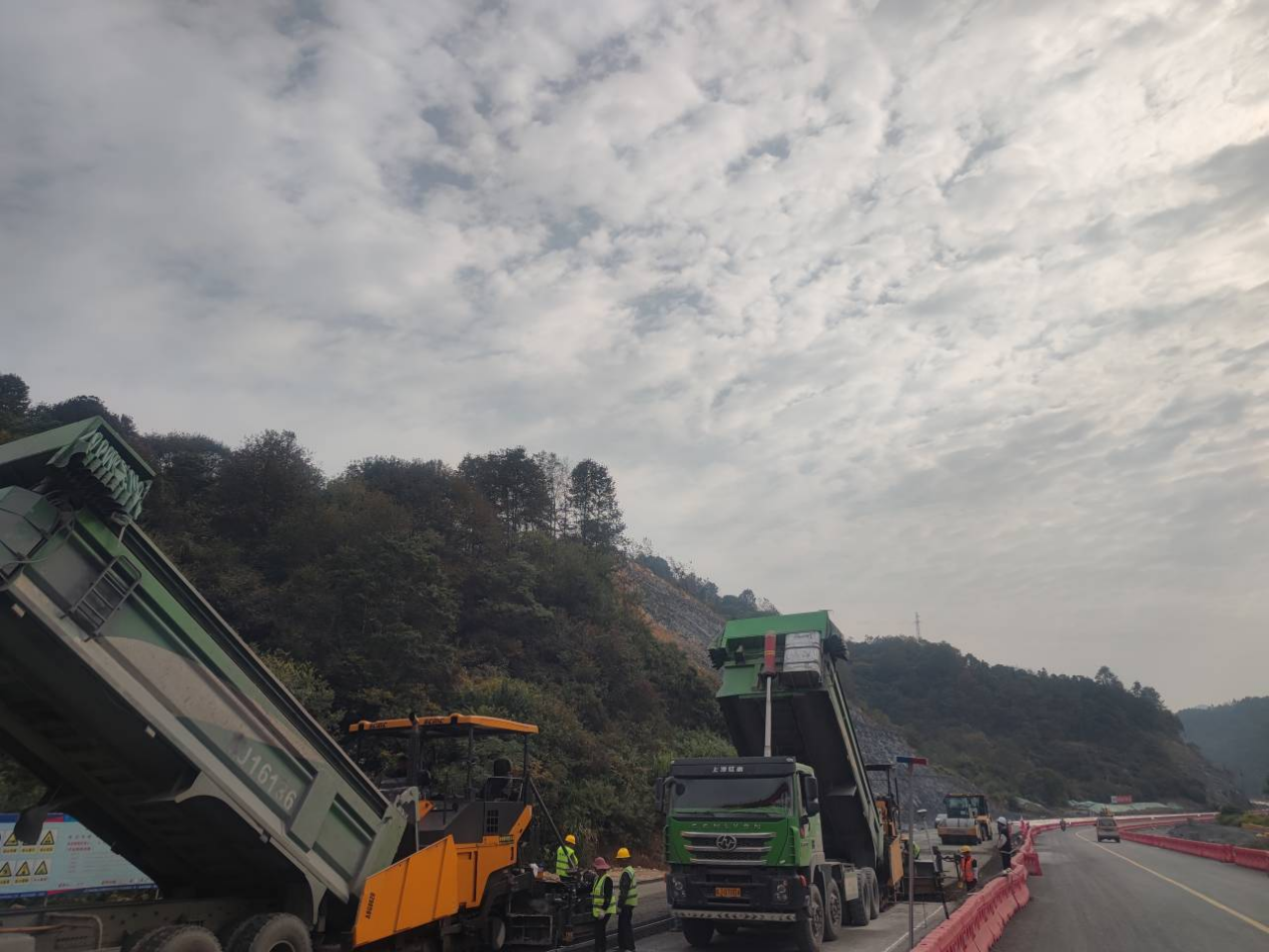 工程速递|365英国上市路港近期项目工程动态速览