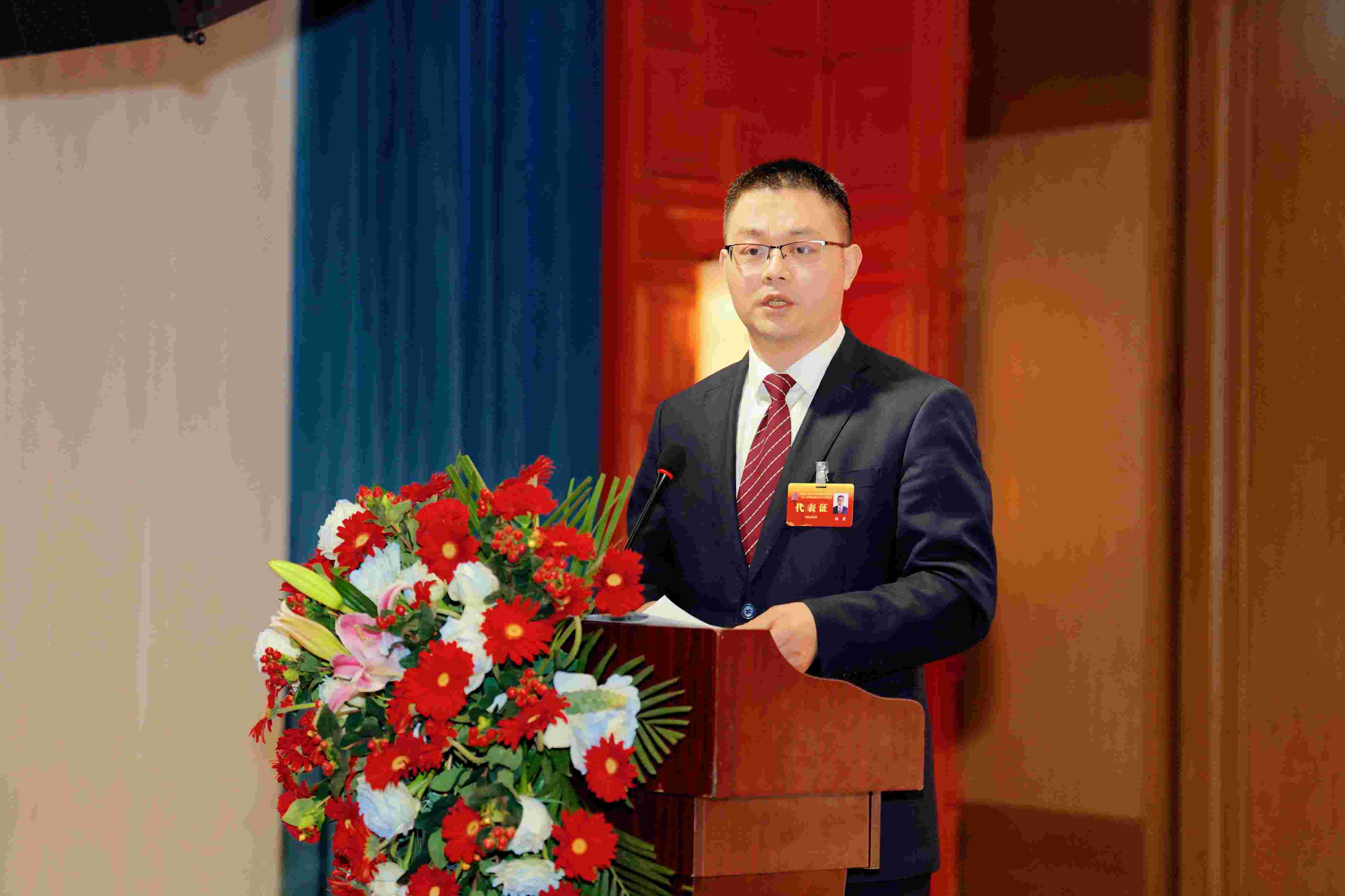 365英国上市装备租赁一届一次职代会暨2024年岁情聚会胜利召开