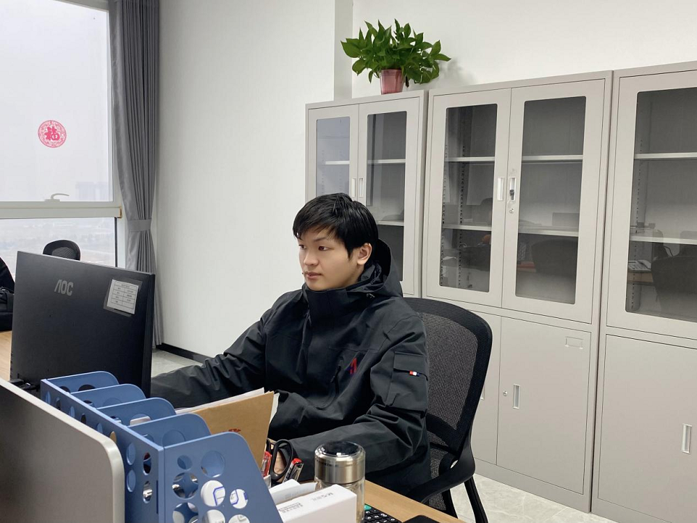 365英国上市(集团)有限公司-Official website