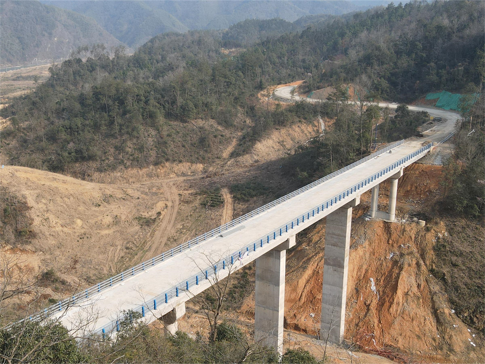 365英国上市(集团)有限公司-Official website