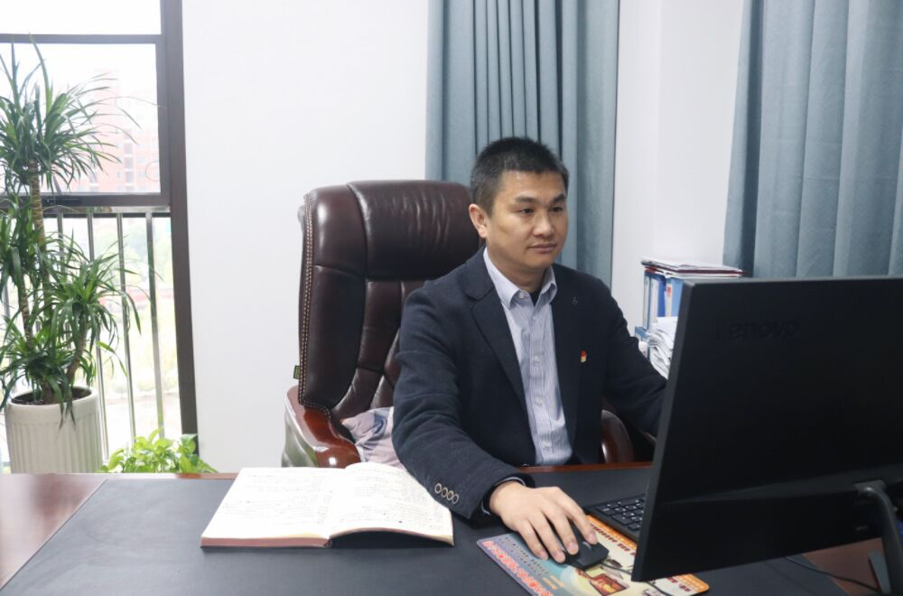 365英国上市(集团)有限公司-Official website