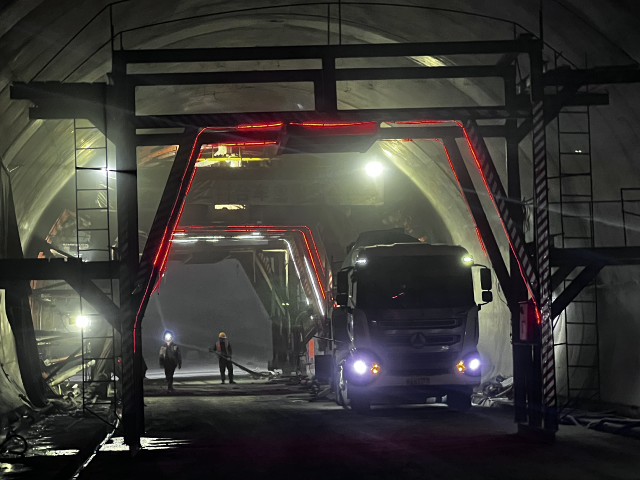 365英国上市(集团)有限公司-Official website