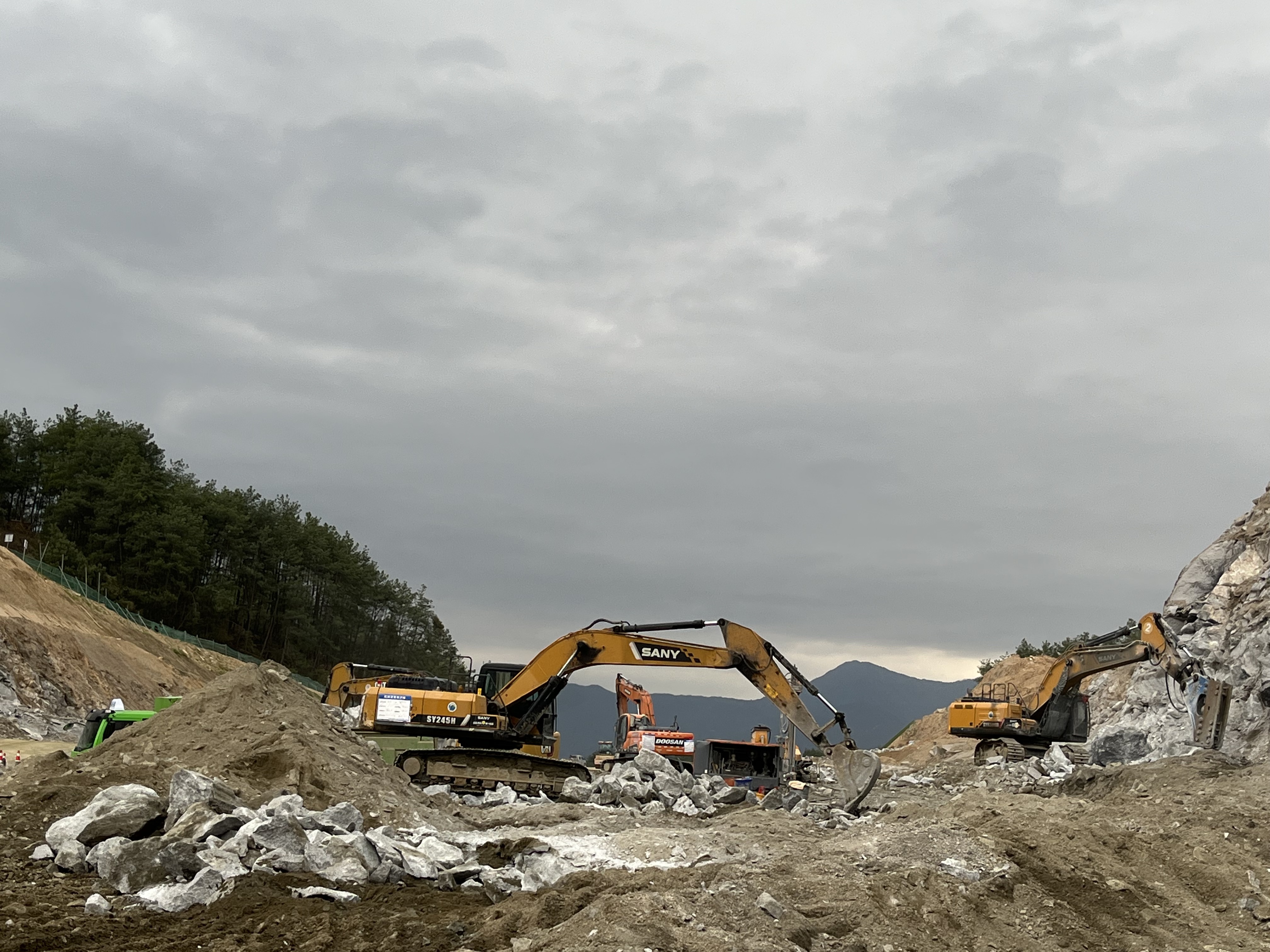 365英国上市(集团)有限公司-Official website