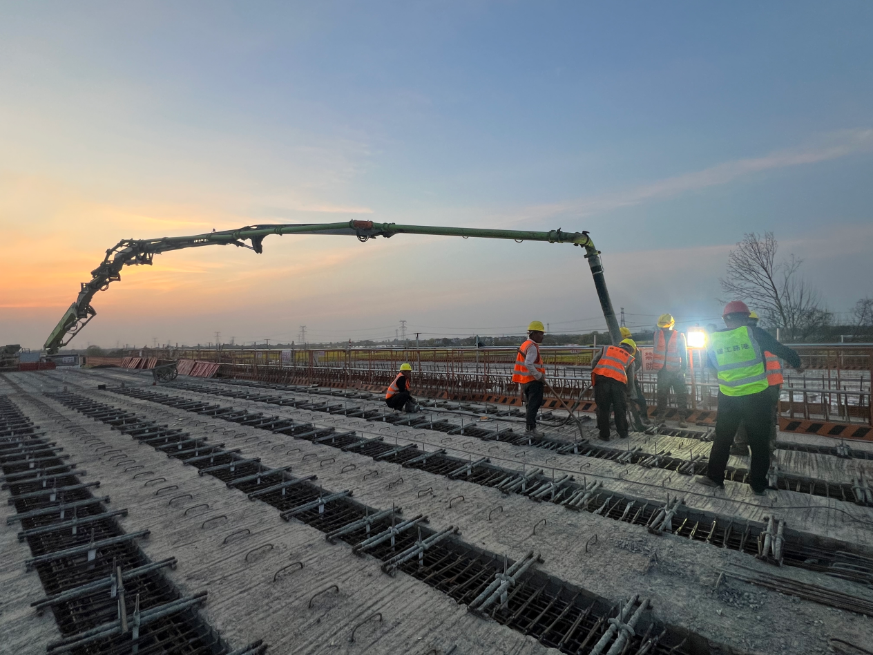 365英国上市(集团)有限公司-Official website