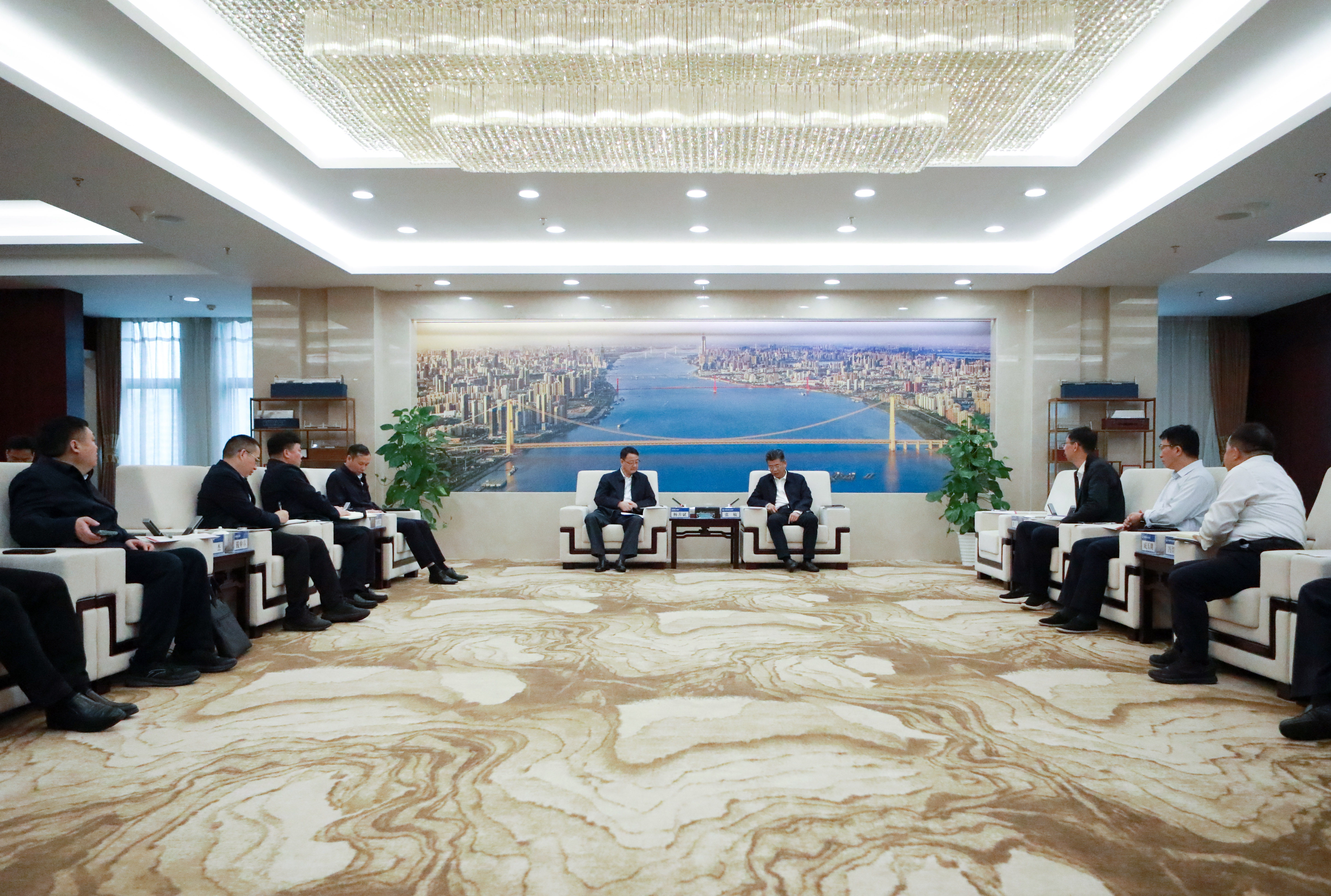 365英国上市(集团)有限公司-Official website