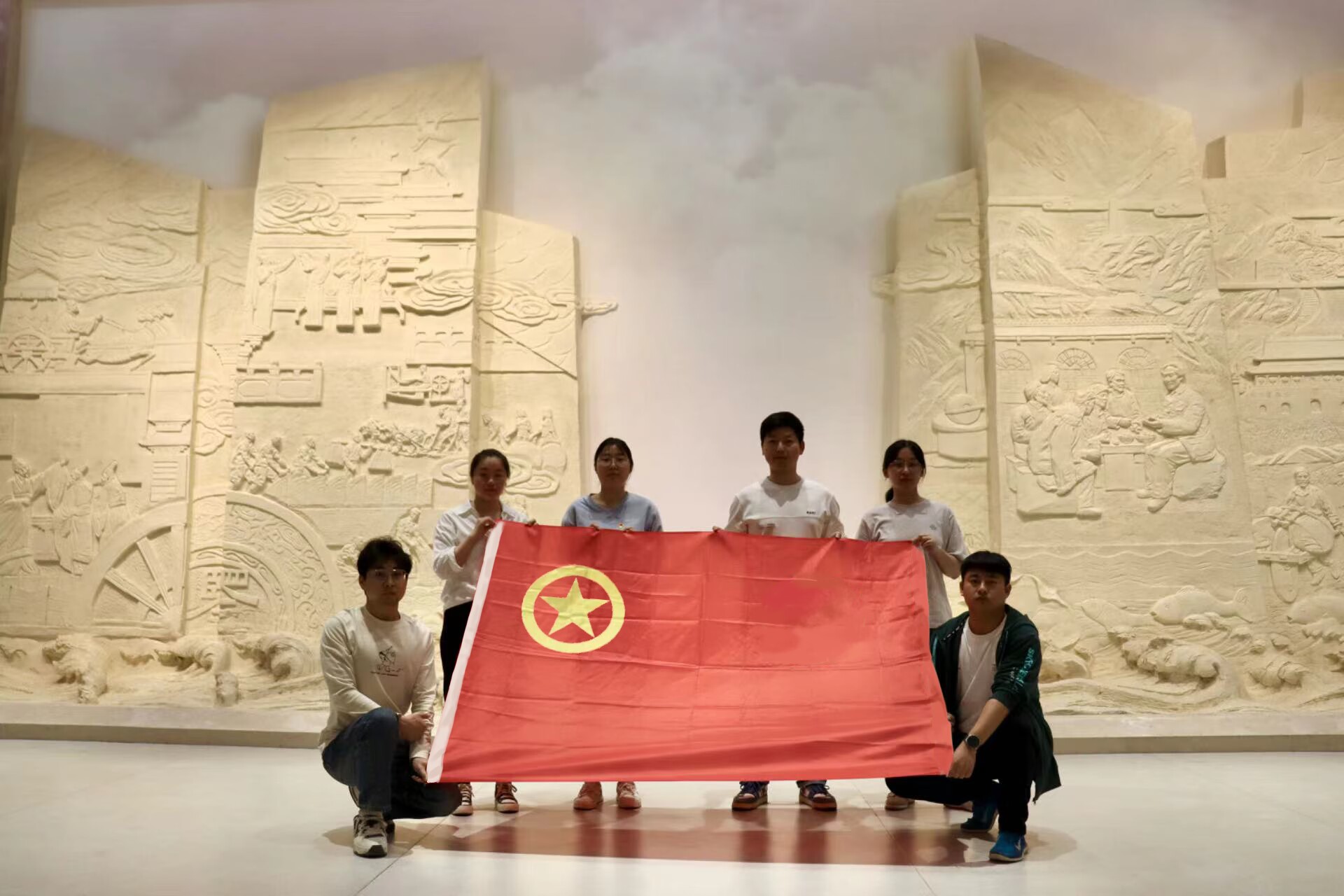 365英国上市(集团)有限公司-Official website