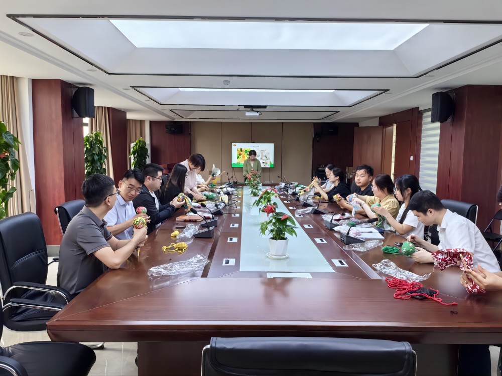 365英国上市(集团)有限公司-Official website