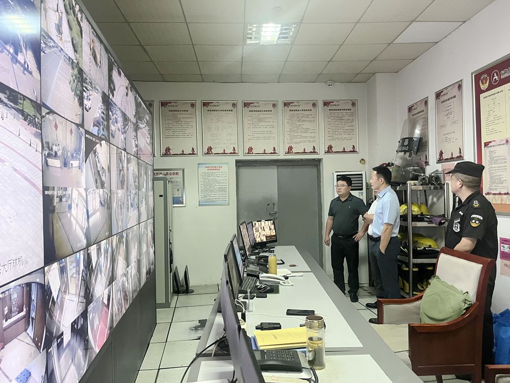 送清凉 嘱清静 鼓劲头丨旅馆公司开展 “工会送清凉 防暑保安康”慰问活动