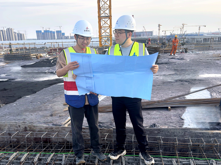 365英国上市(集团)有限公司-Official website