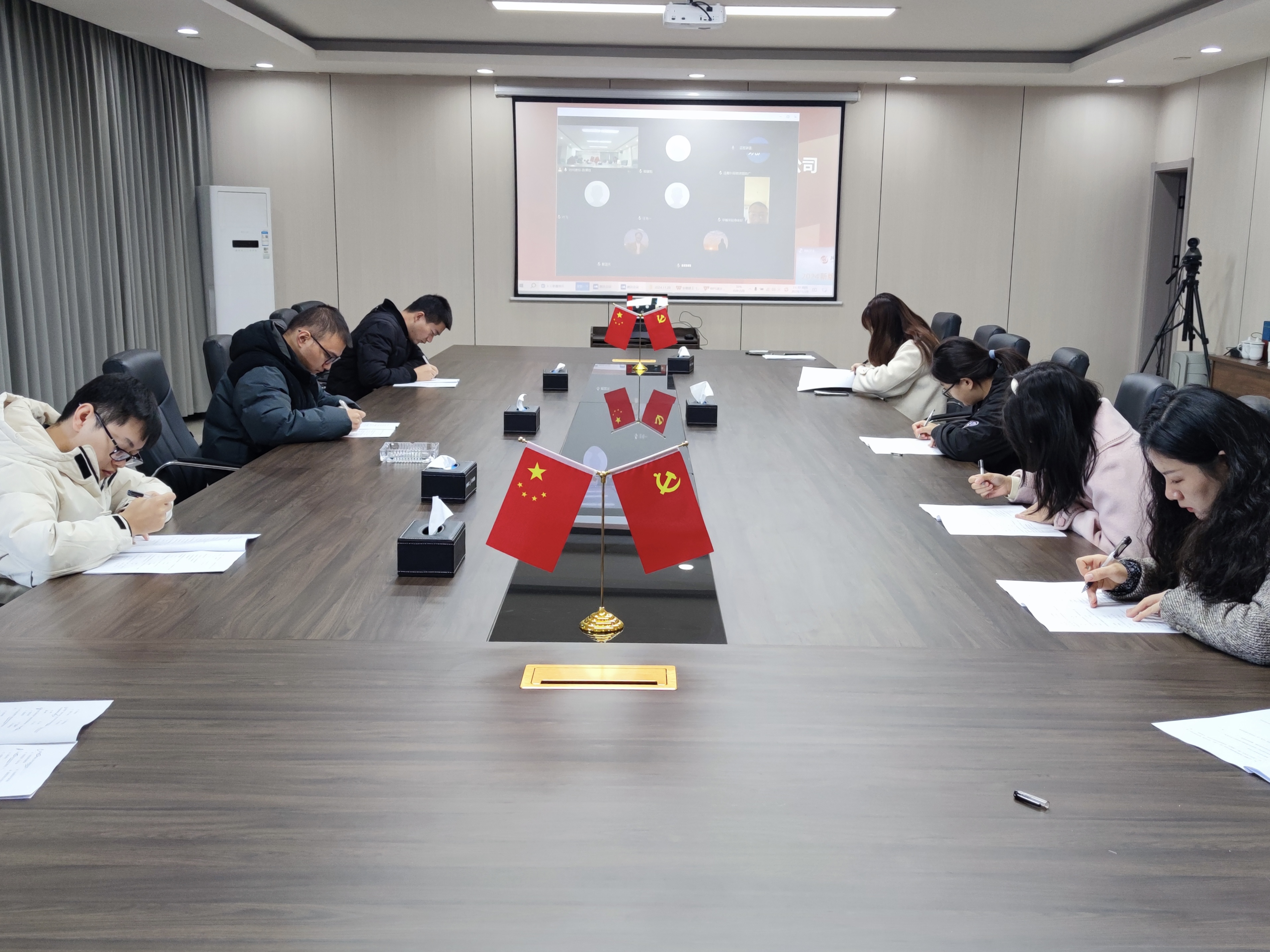 365英国上市(集团)有限公司-Official website