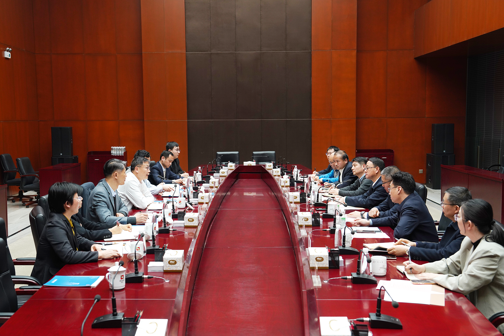 365英国上市(集团)有限公司-Official website