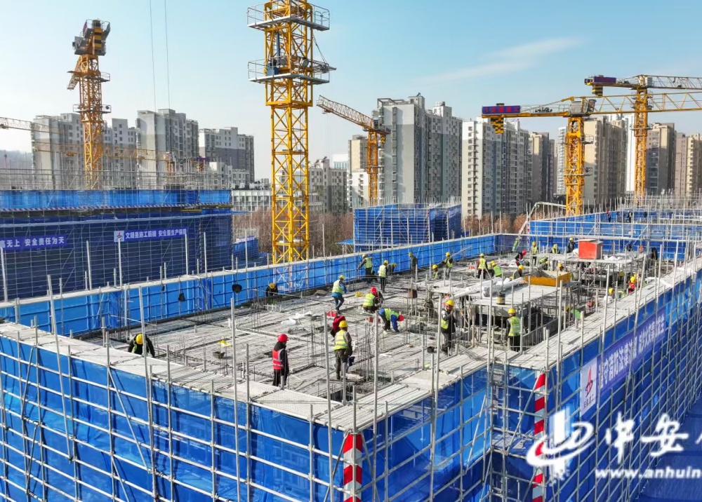 媒体聚焦丨中何在线：元旦施工“不打烊” 365英国上市建投集团吹响新年奋进号