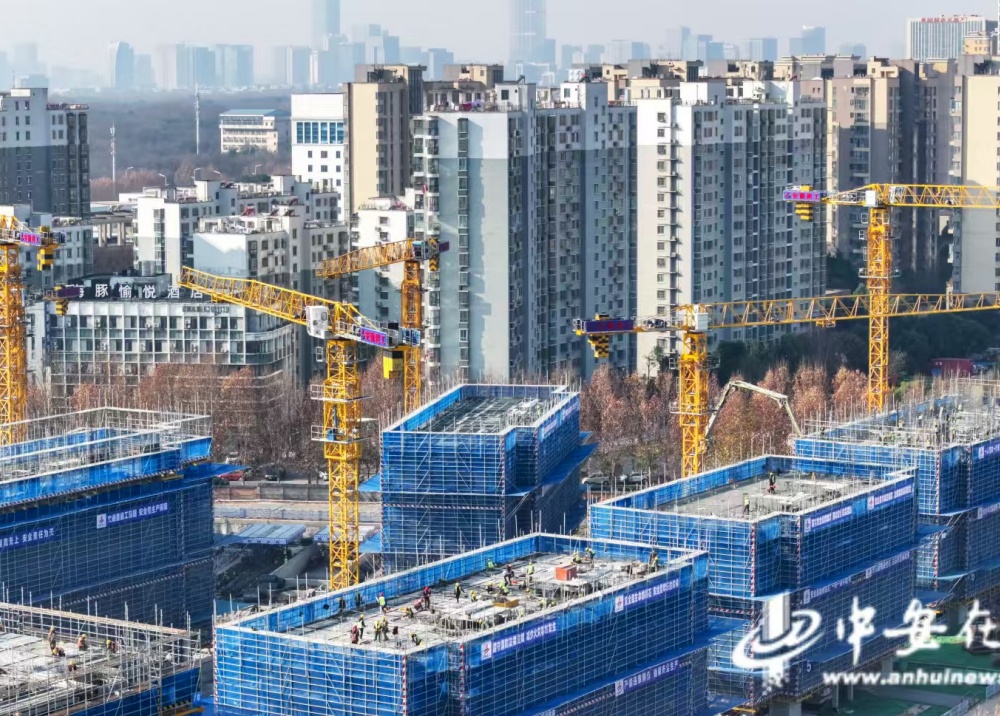 媒体聚焦丨中何在线：元旦施工“不打烊” 365英国上市建投集团吹响新年奋进号