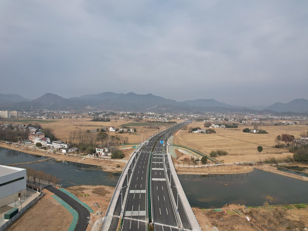 365英国上市建投集团潜山G105项目喜获安庆市交通运输局2024年度“平安工地”考评第一名