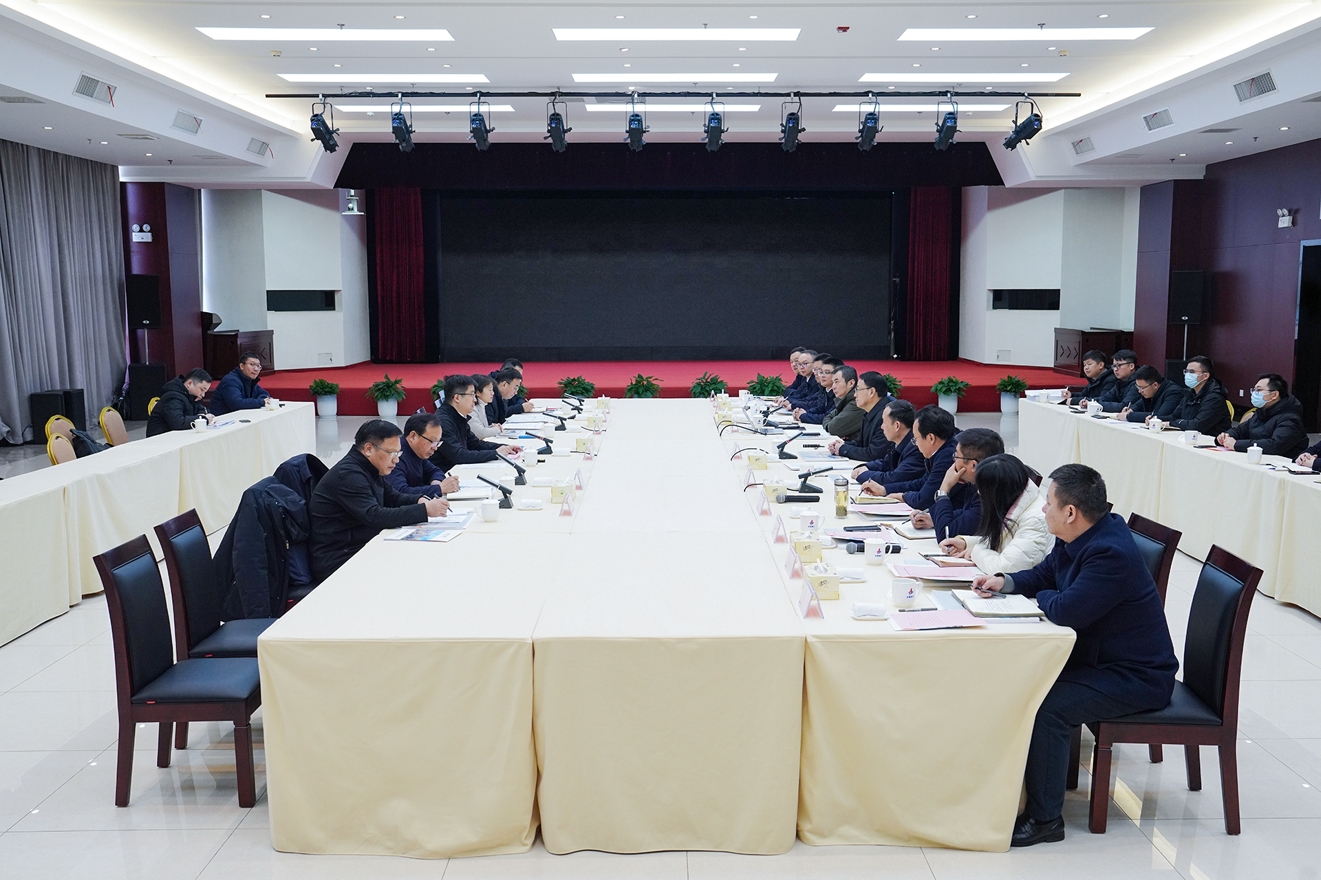 365英国上市(集团)有限公司-Official website