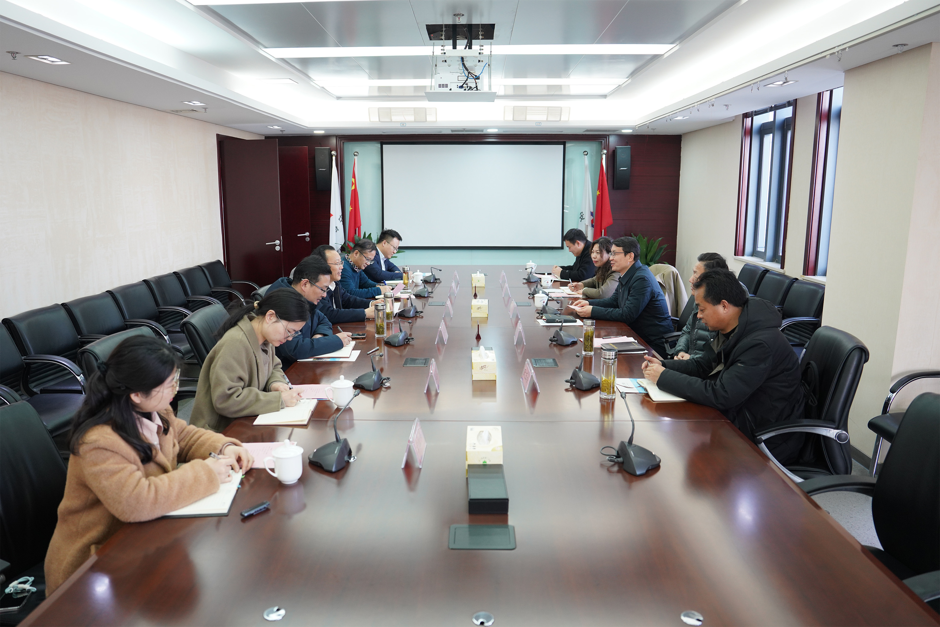 365英国上市(集团)有限公司-Official website