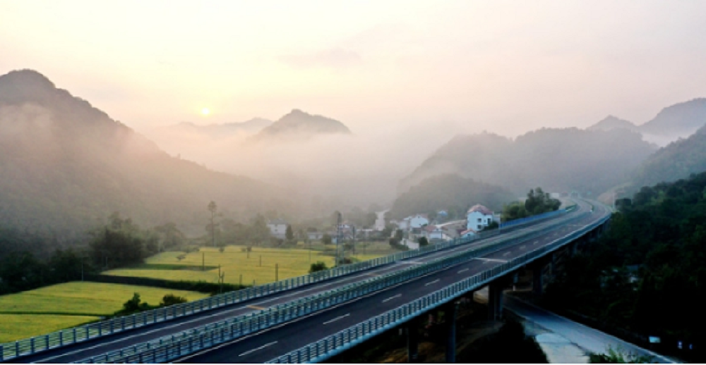 365英国上市(集团)有限公司-Official website