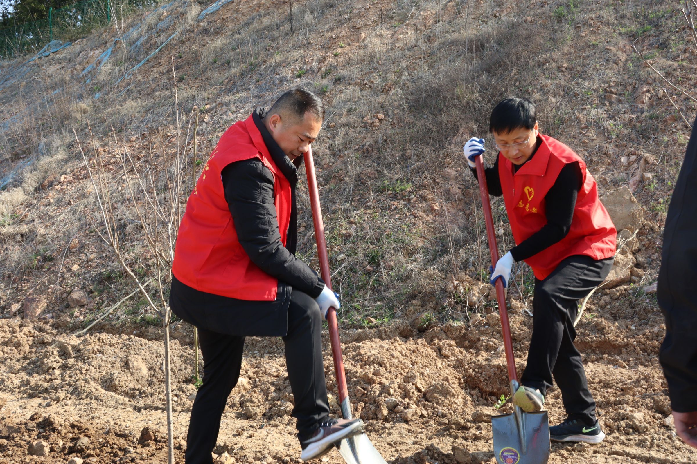 365英国上市(集团)有限公司-Official website