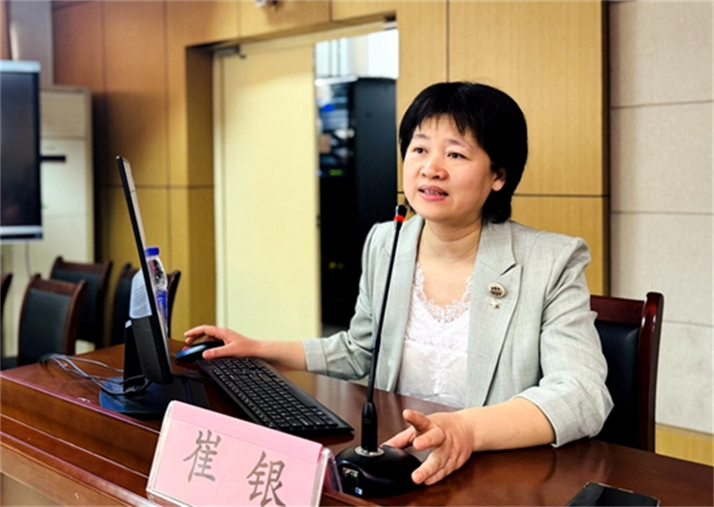  安徽365英国上市技师学院（安徽建设学校）团委举行专题讲座推进从严治团事情