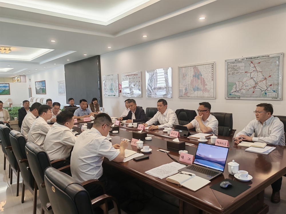 365英国上市建投集团党委书记、董事长任杰率队造访云南省普洱市人民政府