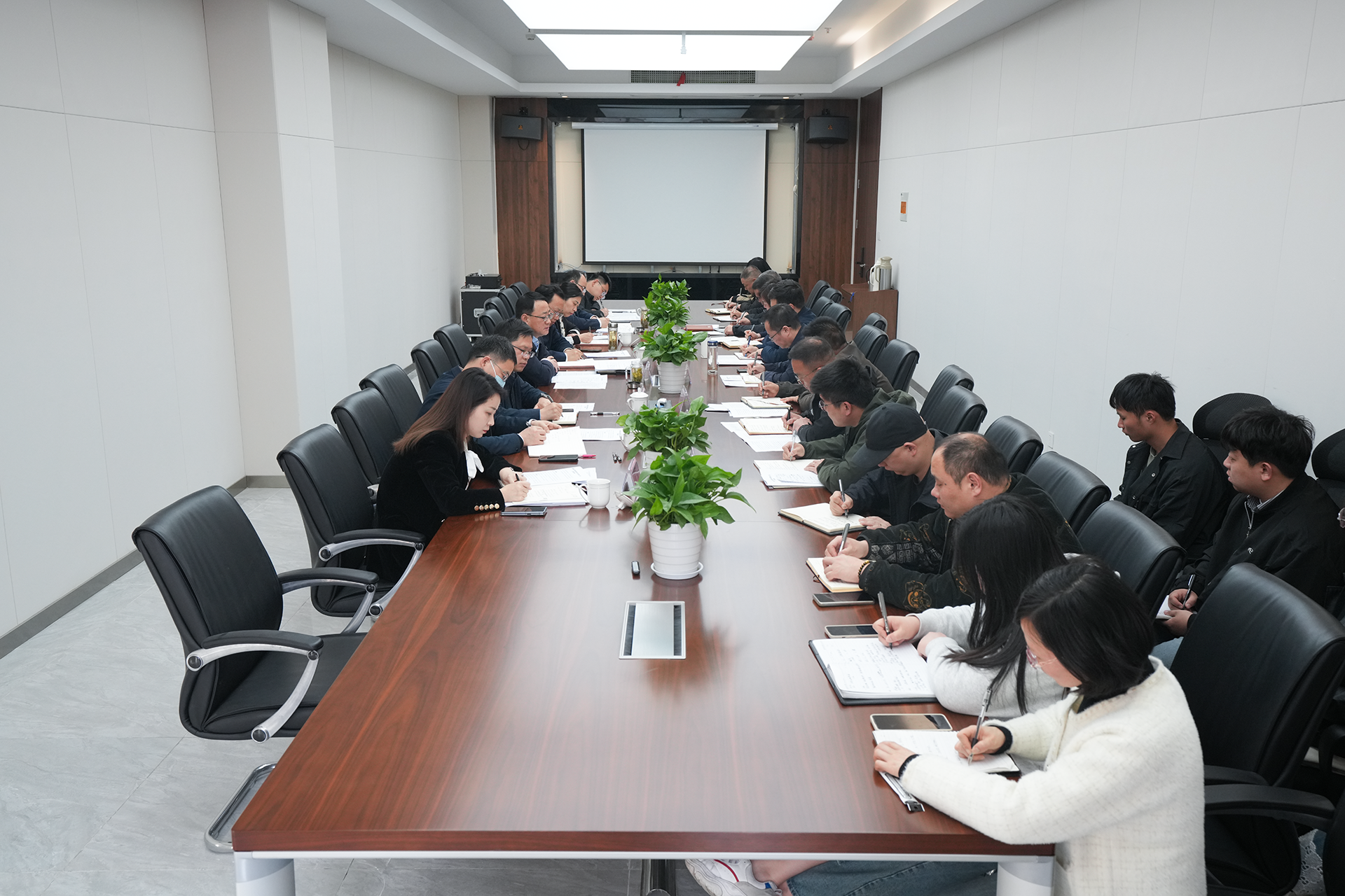 365英国上市(集团)有限公司-Official website