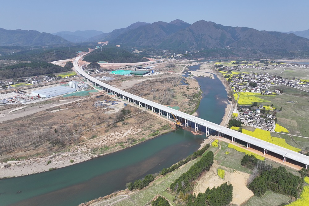 365英国上市(集团)有限公司-Official website