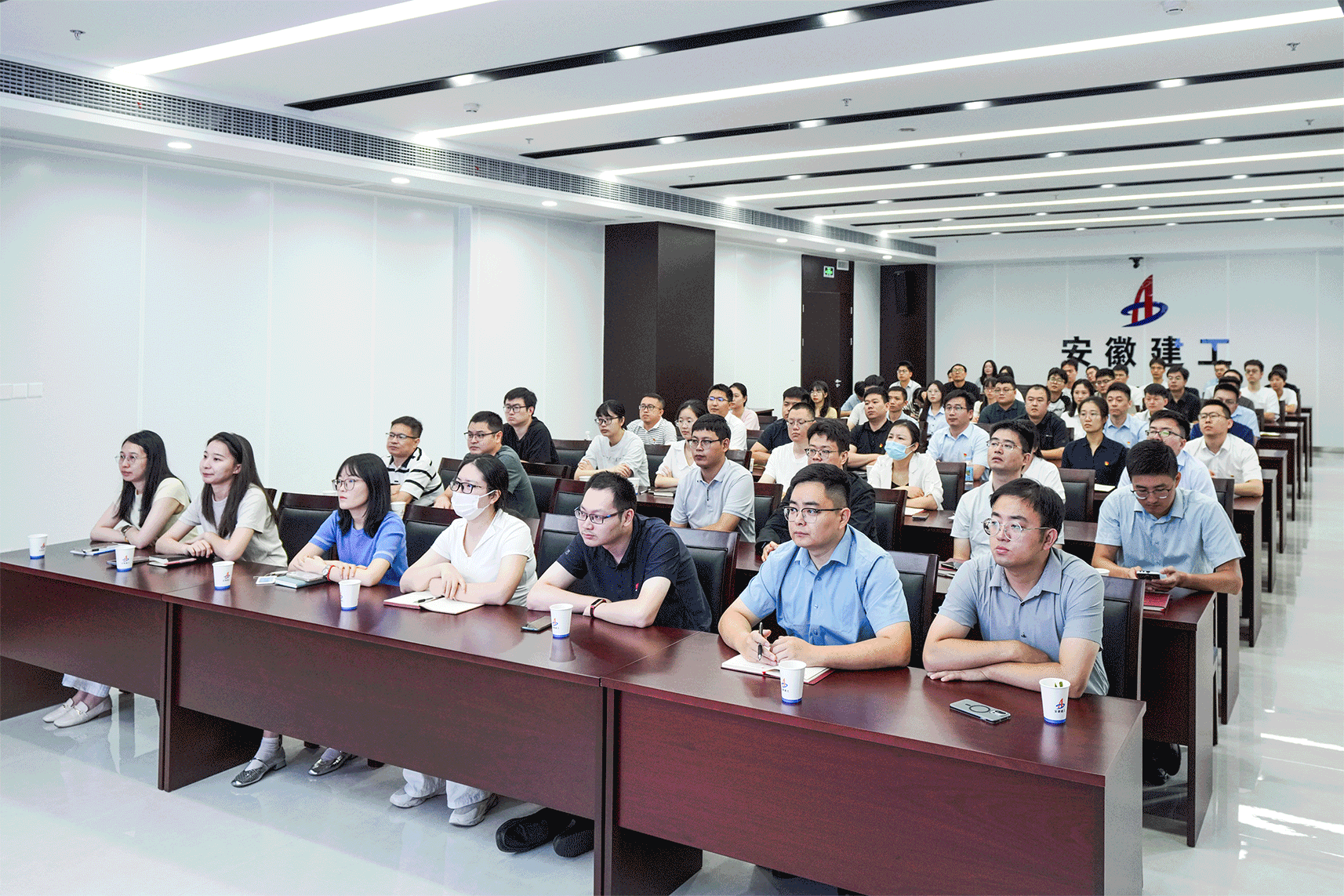 365英国上市(集团)有限公司-Official website