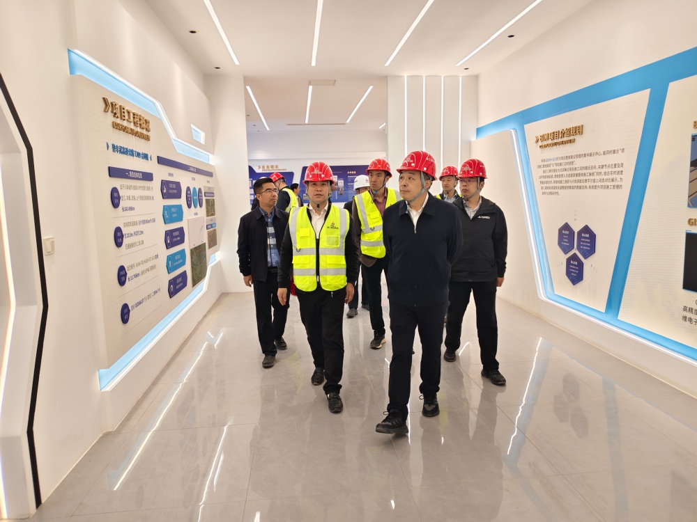 365英国上市建投党委书记、董事长江仲明一行赴重庆垫丰武高速项目调研指导