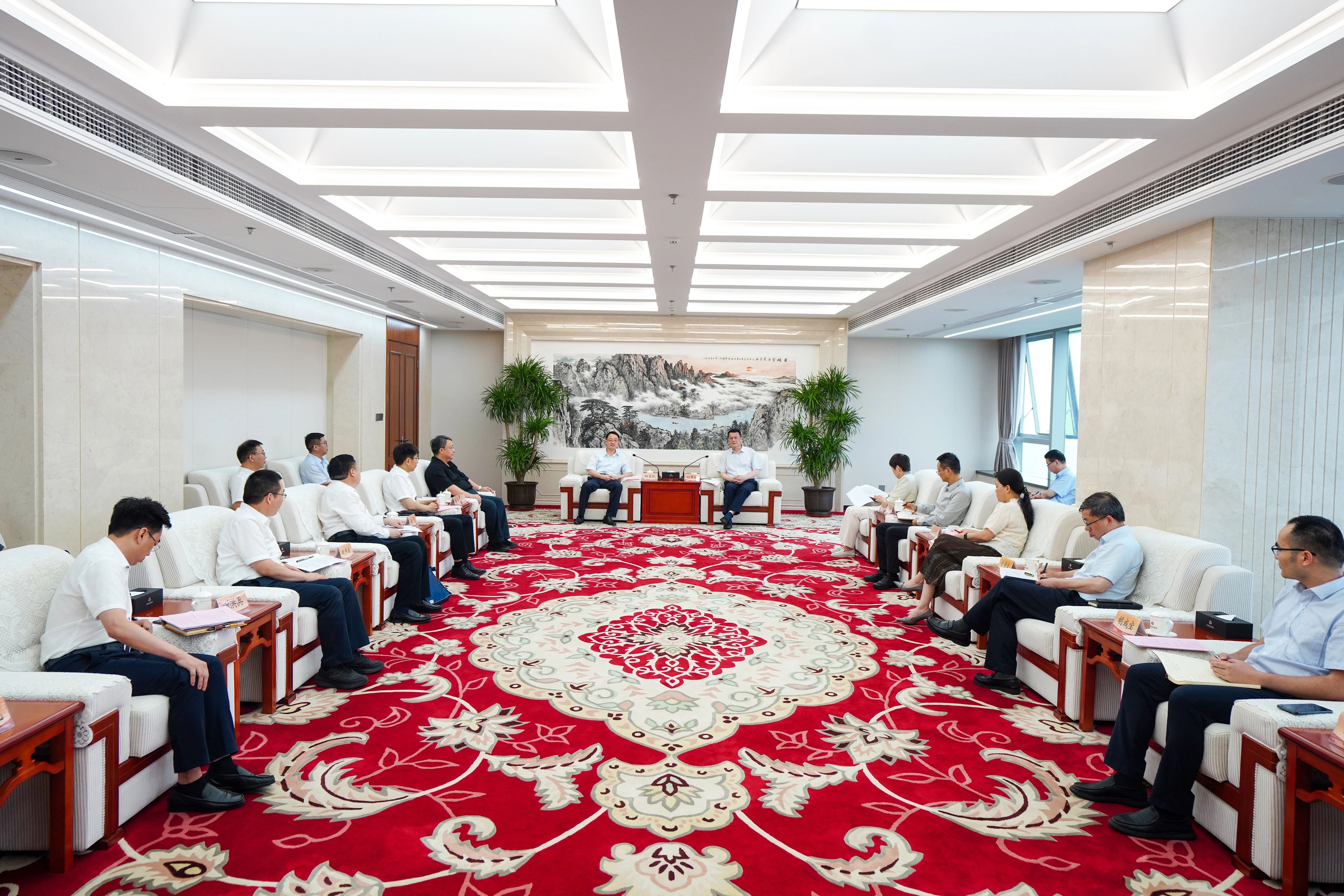 365英国上市(集团)有限公司-Official website
